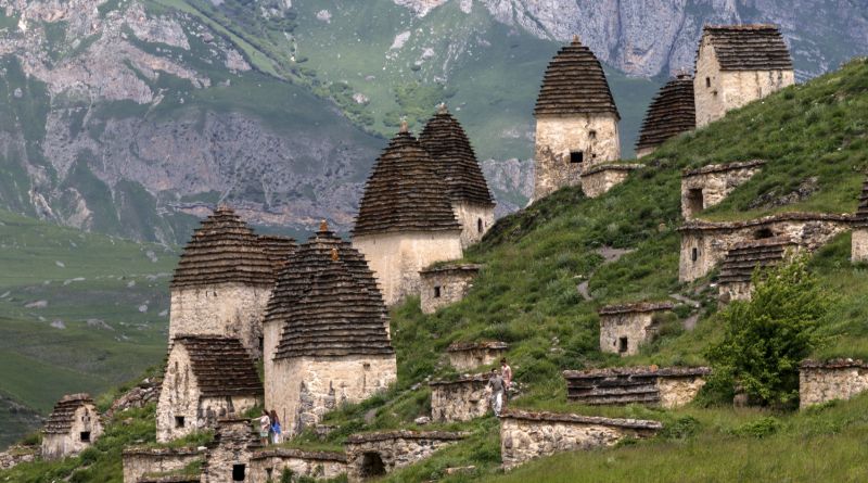 Фото Северная Осетия: Куртатинское ущелье, Даргавсское ущелье и Кармадонское ущелье. - вид 1