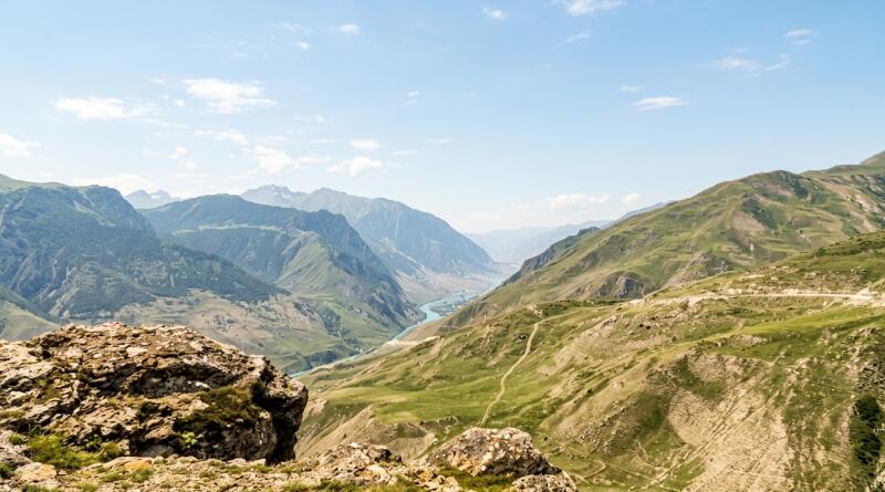 Фото Кабардино-Балкария: Язык Тролля, замки и горячие источники. - вид 2