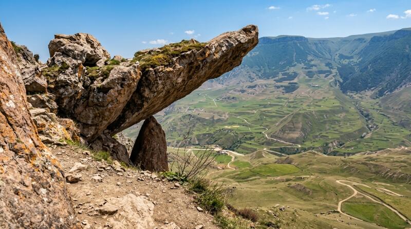 Фото Кабардино-Балкария: Язык Тролля, замки и горячие источники. - вид 8