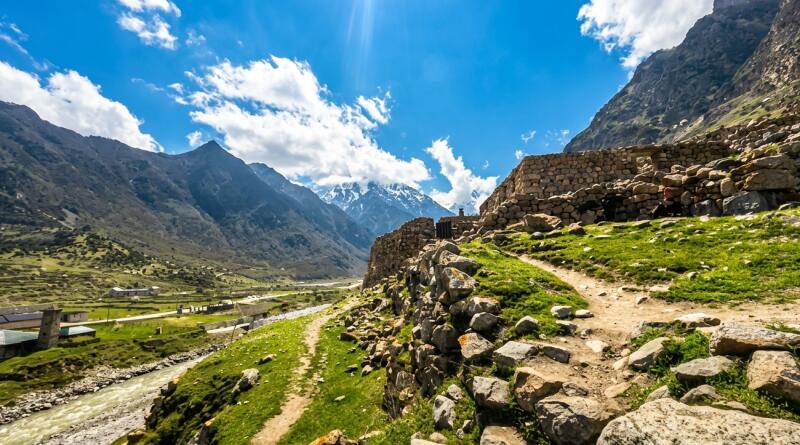 Фото Кабардино-Балкария: Язык Тролля, замки и горячие источники. - вид 6